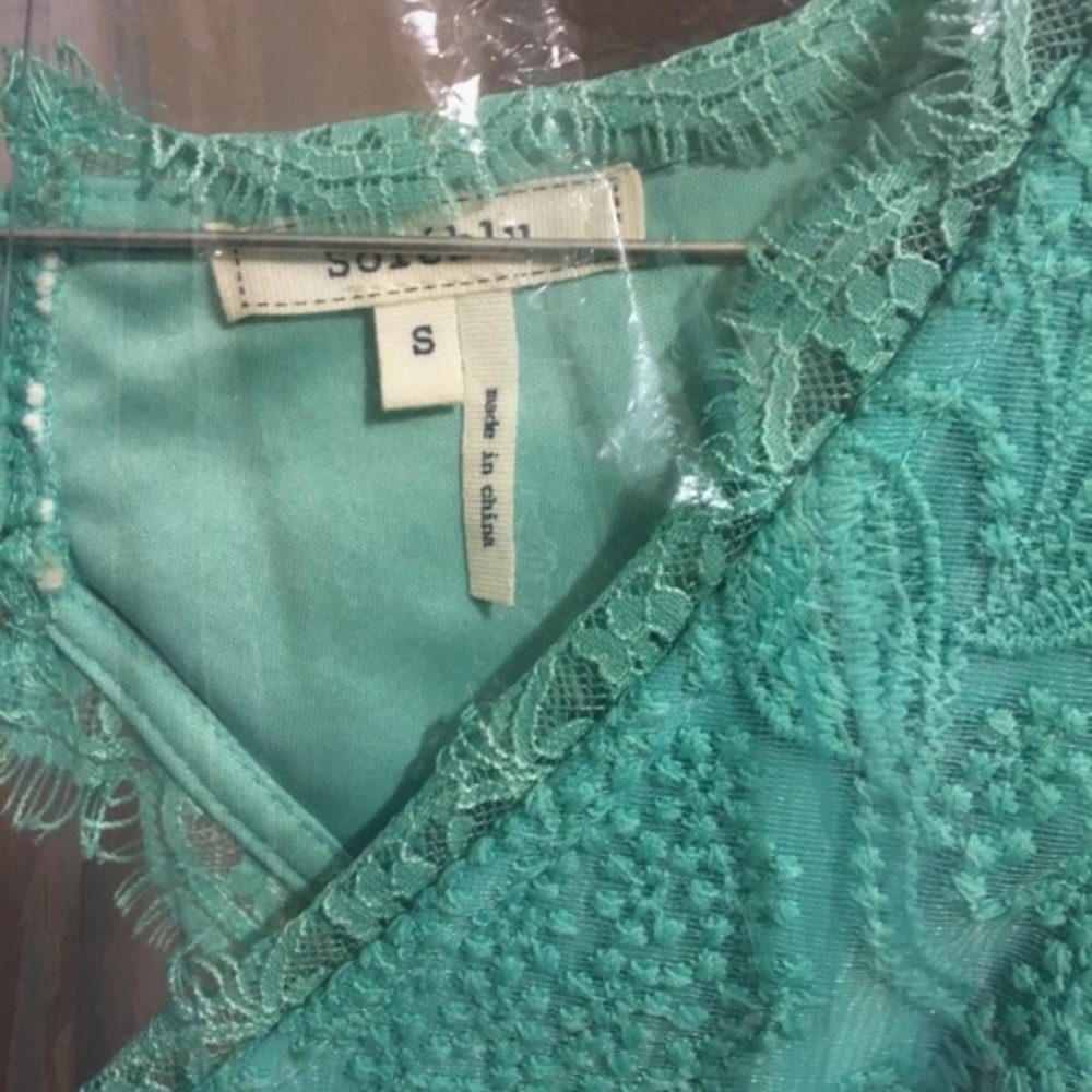 Formal Dress - Picture 3 of 4